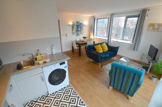 Cranbrook House Apartments - Near Ice Arena - Nottingham - 5