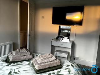Cosy Home near to HS2, Airport, Solihull, NEC, M42 - Sheldon - 1