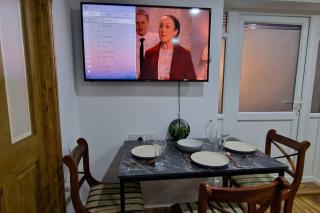 1 Bedroom Studio - Eltham - 7
