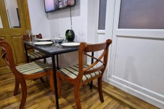 1 Bedroom Studio - Eltham - 6