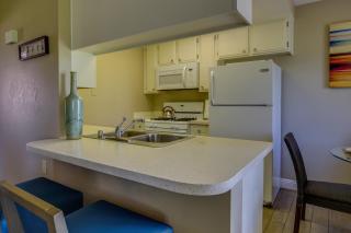 2 Mi to Coachella and Stagecoach Condo with Pool - 4