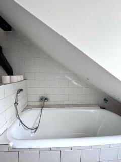 Loft apartment close to metro Palmovka - Prague - 8