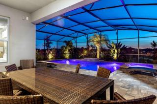 #484-Modern and interior designed 4 bed home with private pool and spa - Davenport - 4