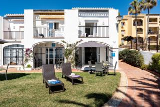 Dona Lola Macarena - Beautiful Frontline beach house between Fuengirola and Marbella - CS100 - 2