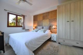 Hill-top haven with private pool and endless views - 3