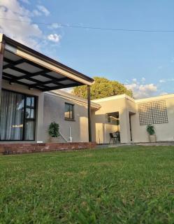 Emerald Boutique Guesthouse - 6