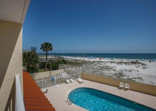 Clearwater 1C by ALBVR - Beautiful Beachfront Views! Great location! - Gulf Shores - 5