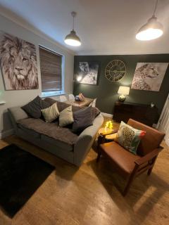 Ground floor apartment, central location with free parking - Hereford - 2