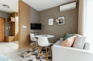 Apartament na Woli, nowe osiedle Jana Kazimierza 32, szybkie WI-FI, Parking - 2