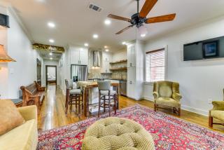 Charming Louisiana Getaway with Furnished Balcony! - 5