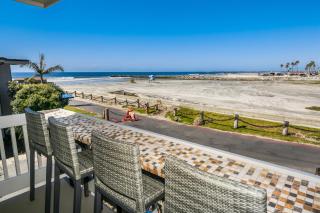 F14 - Tower 10 Oceanview Cottage - Oceanside - 0