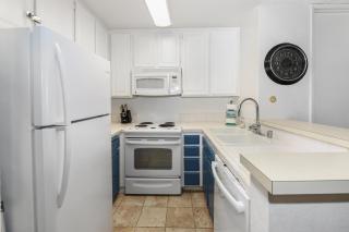 E208 - Ocean Overlook - Oceanside - 3