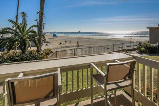 D10 - Tranquil Haven at the Beach - Oceanside - 0