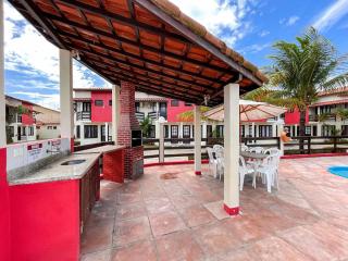 Casas no Residencial Mont Sinai com 2 ou 3 suítes (todas com ar), internet privativa 300MBPS a aproximadamento 250m da Praia de Taperapuã, condomínio com piscinas adulto e infantil, sauna, churrasqueiras e Segurança 24hrs. - Porto Seguro - 4