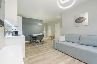 Petrovdom in apartment with a big dressing room center - Kiev - 9