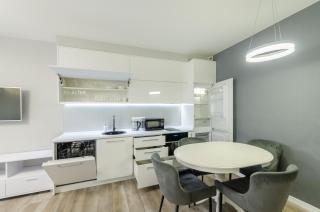 Petrovdom in apartment with a big dressing room center - Kiev - 4