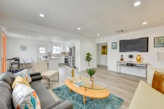 Pool and Mountain Views Palm Springs Home - 9