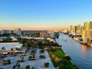 Miami Beach Luxury Apt, Ocean Views, Full Kitchen, 3 Beds -A - 3