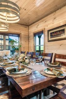 FALL SALE, Sleeps 20, Theater, HotTub, Game, Pet Friendly - 5