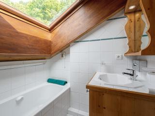 Duplex lumineux avec terrasse, piscine et spa à Méribel, accès direct aux pistes - FR-1-566-49 - Les Allues - 2