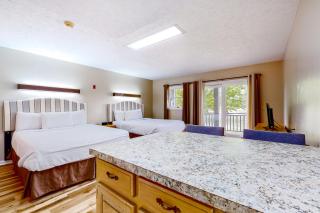 Baneberry Inn 5 - White Pine - 4