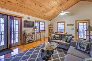 Murphy Family Cabin with Fire Pit and Forest Views! - Salem - 6