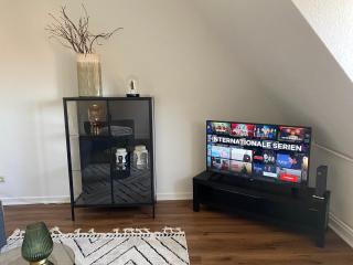 Apartment 1 - Modernes Dachgeschoss-Studio in Duisburg Meiderich, 4,7 km Hbf, U-Bahn 250m, Flughafen Düsseldorf 28 km, Landschaftspark 2,9 km - 7