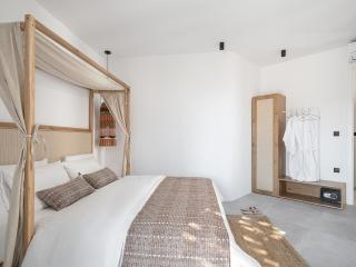Athina Milos Suites - Adamantas - 3