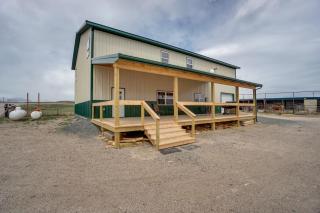 Pet-Friendly Lingle Ranch with Deck on 60 Acres! - - 8