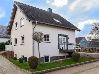 Holiday home in the Eifel-Mosel with garden - Roes - 0