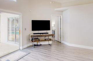 Living on Lake Davenport Blvd - 9