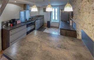 Stunning Home In Médis - 3