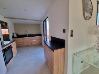 villa avec studio indépendant et piscine - 1