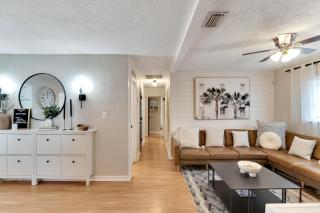 Newly Updated South Tampa Pool Home! - Tampa - 6