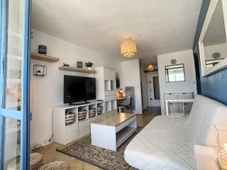 Studio Cabine Rénové Près Plage avec Parking Privé - FR-1-715-34 - 7