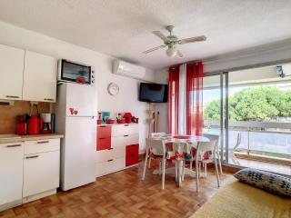 Coquet studio cabine pour 5 pers, port de plaisance, plage à 250m, TV, lave-linge, parking - FR-1-715-55 - 9