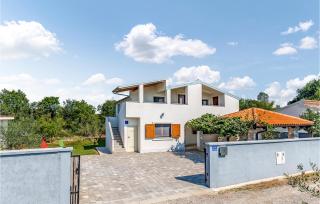 Awesome Apartment In Medulin With Wifi - Medulin - 4
