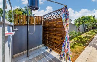 Awesome Apartment In Medulin With Wifi - Medulin - 1