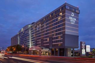 Delta Hotels by Marriott Toronto Airport & Conference Centre - Toronto - 3