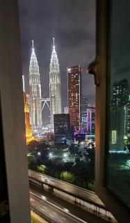 KLCC view condo stay - 7