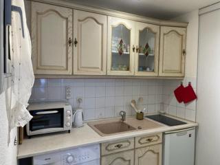 Charmant F2 à Balaruc-les-Bains, 2 étoiles, parking privé, idéal pour 4 personnes - FR-1-680-35 - Balaruc-les-Bains - 4