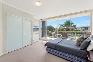Oasis Unit 3 5 Laman Street - Nelson Bay - 1