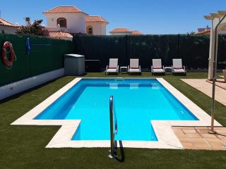 Villa Dwarika, Home Away From Home - Private heated pool - Caleta de Fuste - 0