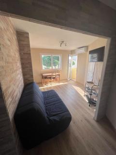 Charmant studio cabin avec piscine. - 4