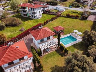 Friday Mood by Diomedes Group - Pefkochori - 3