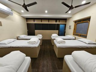 Hotel Padmini International- Sigra - Kakarmatha - 8