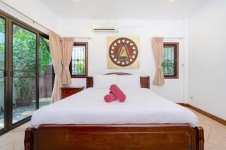 Thai Style 2BR Villa Nikkie 2 in Rawai with Private Jacuzzi - Strand Nai Harn - 8