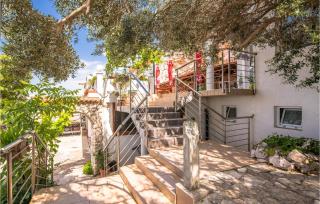 Stunning Apartment In Stara Baska 1 - 6