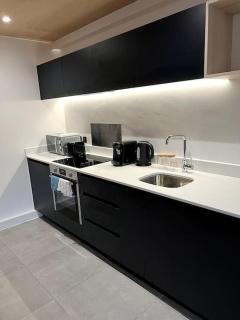 2 Bedroom Apartment in Salford - 6
