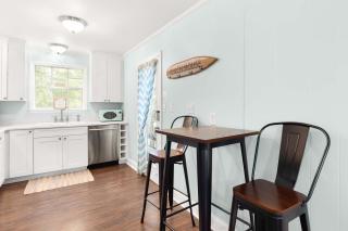 Castaway Cottage - Tybee Island - 2